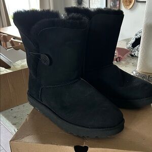UGG Chelsea Button Boot